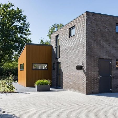 Vakantiehuis Eikzicht Gelegen Aan Het Bos Elsloo  ภายนอก รูปภาพ