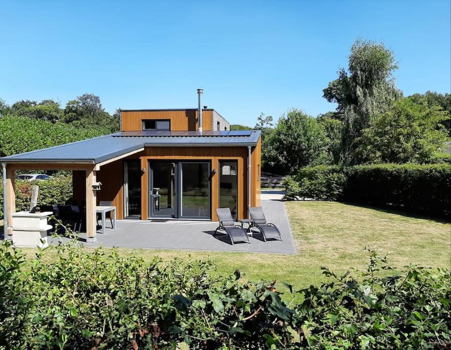 Vakantiehuis Eikzicht Gelegen Aan Het Bos Elsloo  ภายนอก รูปภาพ